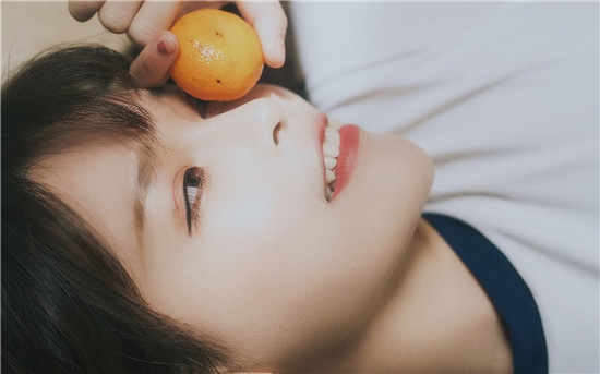 富2代短视频app下载安装精简版:一款无限刷视频免费观看的娱乐社交软件