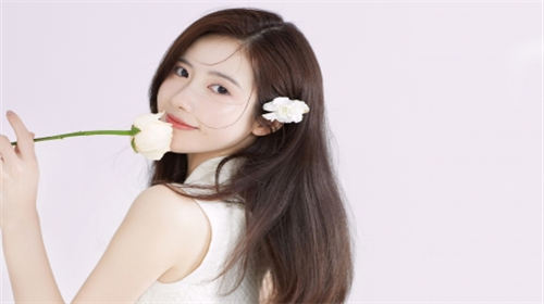 七里香社区在线看精品版画质居然那么高,亲测画面不会有模糊的问题