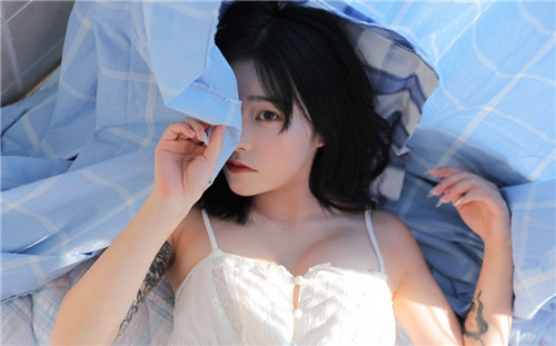 榴莲.combo2.0深夜释放自己安卓:草莓樱桃丝瓜绿巨人秋葵大全