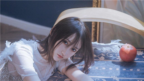 草莓芒果香蕉榴莲秋葵绿巨人最新版:一款合理供应视频作品的播放器