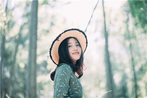 绿巨人千层浪2022app精简版:惊喜影视趣味专区感受时尚电影趣味热度