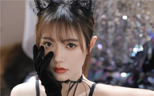 黄瓜秋葵草莓丝瓜荔枝香蕉绿巨人精品版：每天都可以观看不同视频的播放软件