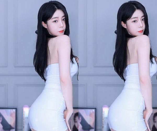 精品国产一区二区三区香蕉即将出道?某主播直播过程当中不小心透露其内幕