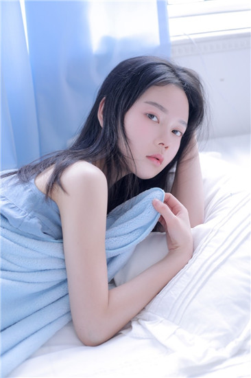 √天堂网www最新版免费资源加载非常快，网友：播放流畅迅速！