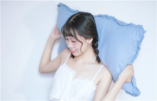 污草莓苹果香蕉荔枝丝瓜ios:适合在深夜时候打开观看的播放软件