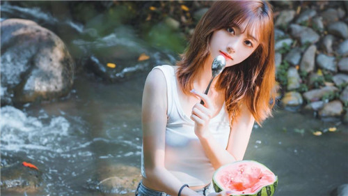 蜜芽忘忧草老狼二区大豆行情网：值得我们认真对待的视频点播利器