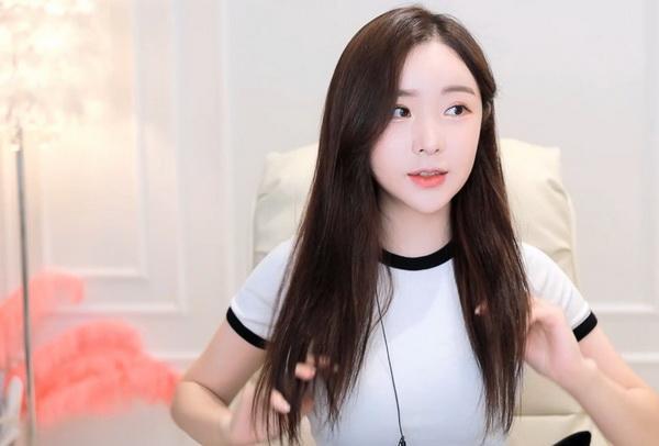 亚洲一卡2卡新区国色天香成为韩国一卡2卡3卡4卡精品,网友表示不理解