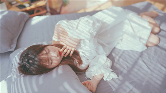 √天堂中文在线bt种子最新版：一款宅男在晚上观看那种的看片神器