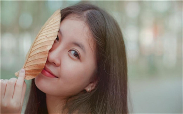 忘忧草社区一卡二卡院线大片免费手机播放，网友：高清在线看！