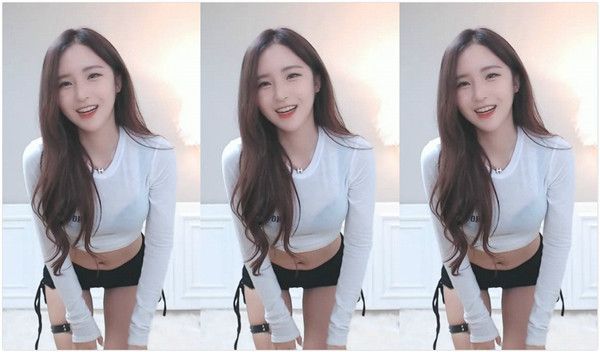 榴莲视频下载app:美女主播们都是有着仙女般的身姿的