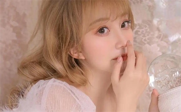 日产日产自线一二三四2021视频完全免费，网友：精彩超乎你想象！