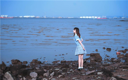 野花日本韩国大全免费观看6无限播放，黑子：终于可以自由体验了