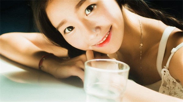 草莓樱桃丝瓜绿巨人秋葵污大全导航:收录了超多热门视频的播放软件