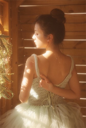 小蝌蚪草莓樱桃丝瓜绿巨人视频下载:榴莲草莓丝瓜芭乐向日葵鸭脖