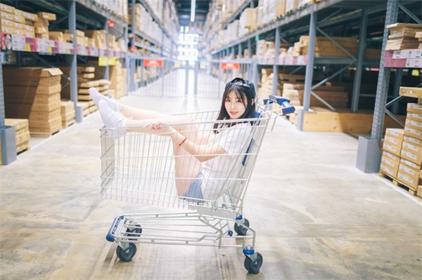 一二三四在线社区观看社区:一款视频播放都没有限制播放的手机软件