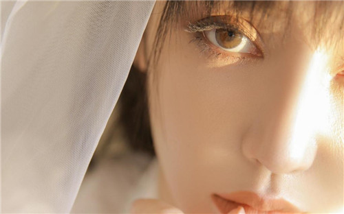 一个人看的视频www在线:支持WYC.APK1055忘忧草