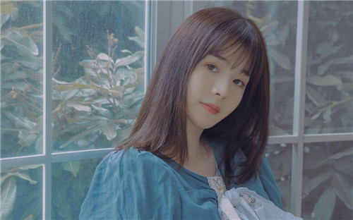 秋葵香蕉苹果草莓丝瓜绿巨人免费版:顶级影片都能自在点播的视频应用