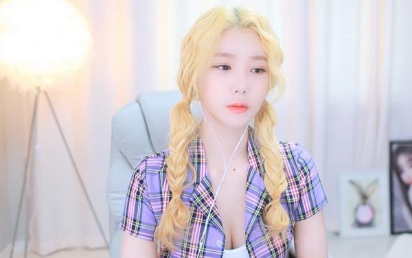 据说忘忧草在线社区www日本-韩国更新版本了,网友表示:不好用