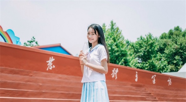 啦啦啦中文免费观看在线高清版：看视频都不用等待缓冲时间的软件