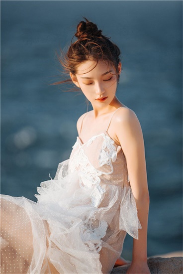 炉石传说毒蛇假发图鉴 沉没之城牧师新卡毒蛇假发效果