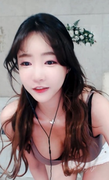 奶茶视频有容乃大免费版截图3