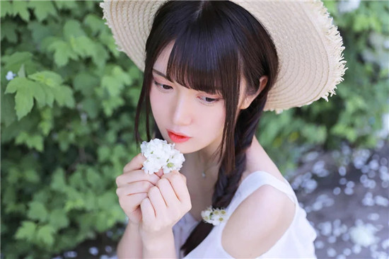 草莓香蕉榴莲丝瓜秋葵绿巨人最新版:画质效果一流的视频播放器