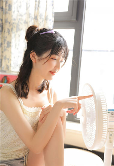 丝瓜榴莲向日葵草莓18岁污app截图4