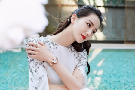 草莓香蕉樱桃黄瓜丝瓜榴莲绿巨人解锁版：一款能免费观看vip影视的app