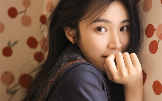 秋葵视频绿巨人免费观看ios：趣味视频惊喜体验等你点播分享