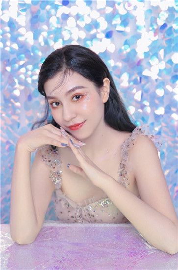 石榴视频幸福宝深夜释放自己日女截图4