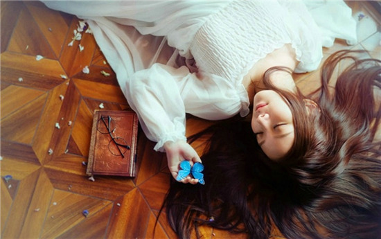 丝瓜APP向日葵APP期绿巨人iOS:强大系统解析各个格式视频流畅播放