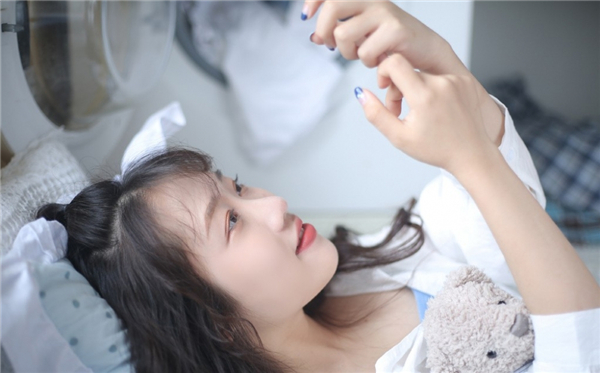 丝瓜芭乐向日葵草莓小猪鸭脖免费版:一款会让你欲罢不能的手机看片软件