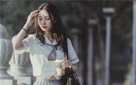 草莓 丝瓜 黄瓜 向日葵 榴莲：花费最少时间观看最精彩短视频的平台