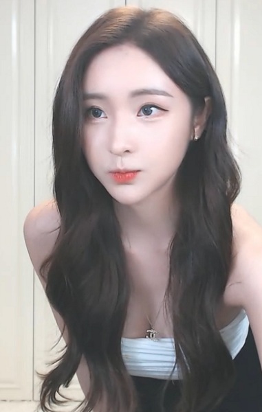 成版人水果视频无限版截图1