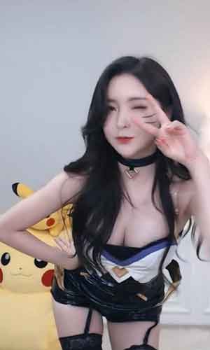 污蜜直播app免费不限次安卓版：为所欲为揉捏着最软的部位，手感不错