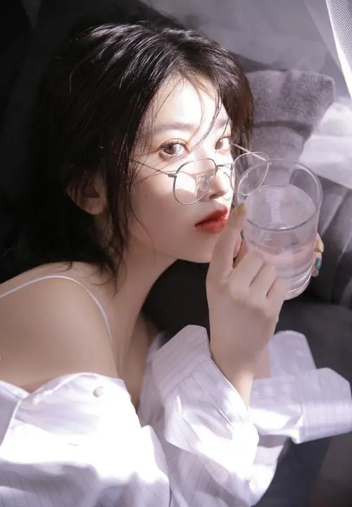 香蕉樱桃黄瓜丝瓜榴莲绿巨人解锁版截图2