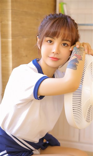 91麻豆精品乱码一卡二卡截图1