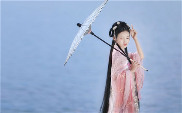 香蕉丝瓜向日葵黄瓜榴莲污绿巨人18苹果版:提供了当下超多热门视频的播放软件