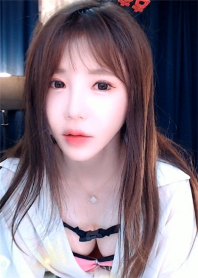 草莓社区直播app苹果手机版截图4