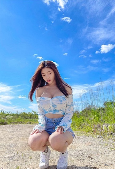 成人版f2d6富二代app链接截图3