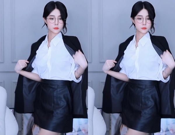 好好看看我是怎么玩你的游戏，网友技术太菜被队友嘲讽