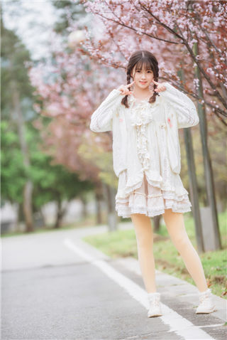 榴莲视频官方welcome破解版截图2