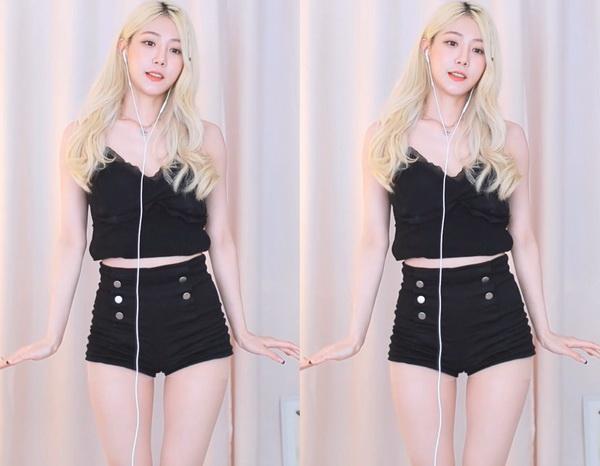 1区2区3区4区产品乱码木鱼天登榜成为看片新宠,网红呆妹儿:我也喜欢看!