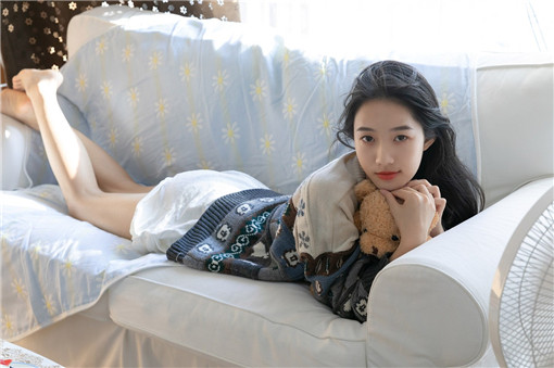 男人和女人在一起怼怼怼的APP新版:一款人气超高的视频看片软件