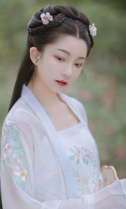 1区1区产品乱码芒果榴莲精品版:悠悠出品必属精品