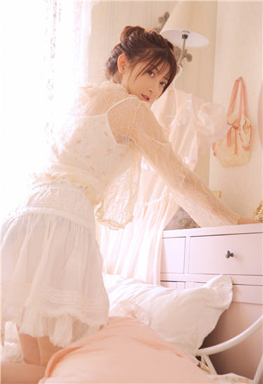 草莓榴莲向日葵秋葵香蕉免费绿巨人无限看截图3