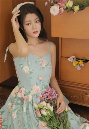 亚洲一卡2卡三卡4卡狼群截图1