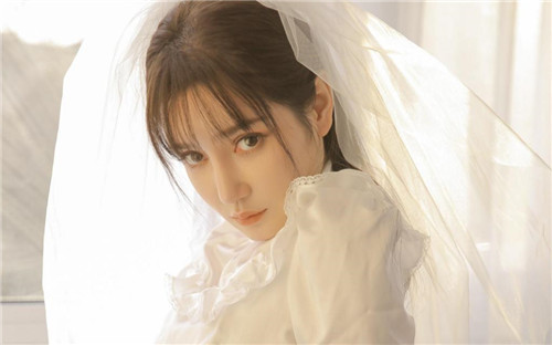 亚洲一卡2卡新区国色天香截图2