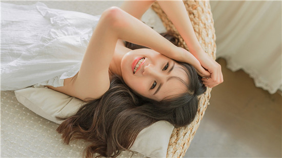 幸福宝榴莲丝瓜黄瓜草莓向日葵解锁版ios:高清视频可以无限观看的手机软件