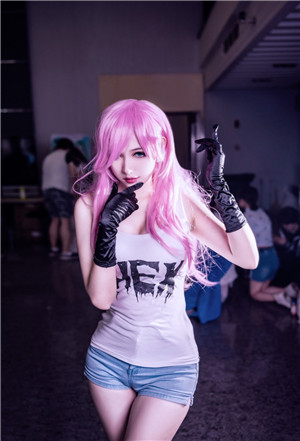 花季视频传媒福利视频截图1